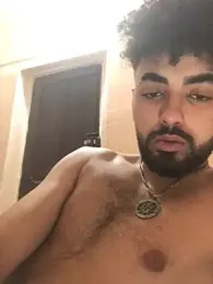 BadgeredPokeweed webcam model stream image