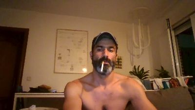 hotreds webcam cam4 model stream image