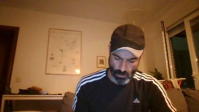 hotreds webcam model stream image
