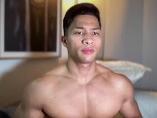 Luke Wayne webcam model stream image