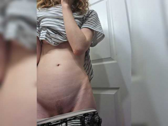 GamerChic webcam model stream image