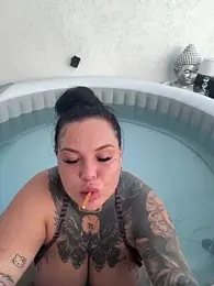_MelinaCurves_ webcam model stream image