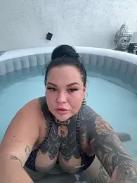 _MelinaCurves_ webcam model stream image