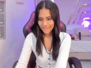 daianatayler webcam model stream image