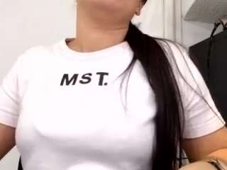 tessa-flame webcam model stream image