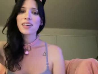 kikihart webcam model stream image