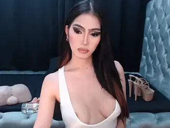 DisneyPrincess webcam model stream image