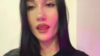 AleaseDecuir webcam model stream image