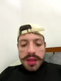 Luccaskonig webcam stripchat model stream image