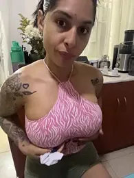 charlotte_stevenss_ webcam model stream image