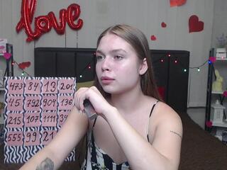 Lara Cher webcam model stream image