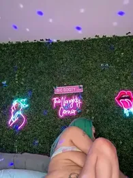 RenaThickAss webcam model stream image