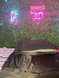 RenaThickAss webcam model stream image