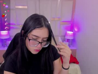 chloe_walk_ webcam chaturbate model stream image