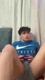 Novinhowo webcam model stream image