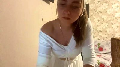 IsadoraElfert webcam model stream image