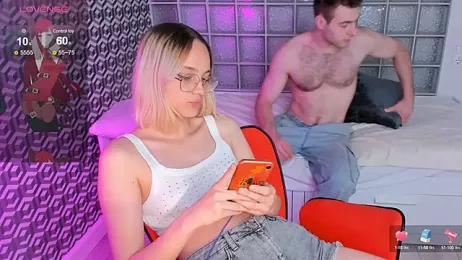 AkiraAkio webcam model stream image