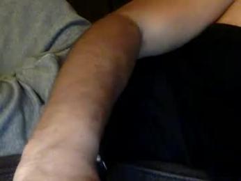 adipoli710 webcam model stream image