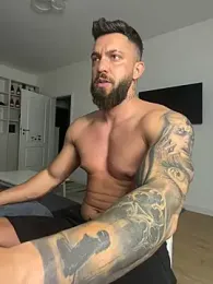 LustyMike_ webcam model stream image