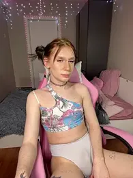 Mikaella_Nicole webcam model stream image