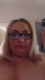 AlinaMoon44 webcam model stream image