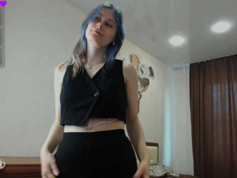 NanariUta webcam model stream image