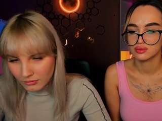 mia-winter webcam model stream image