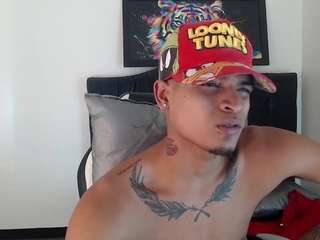 isascas webcam model stream image