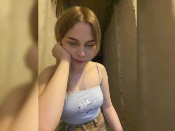 LiaRobinson webcam model stream image