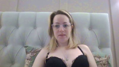 MillyKitch88 webcam model stream image