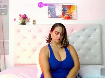 queendesiree webcam model stream image