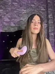 Lottus_fire webcam model stream image