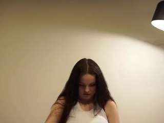 ainsleyeast webcam model stream image