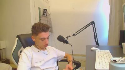 KrewRock webcam model stream image