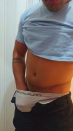 Goldenzin webcam model stream image