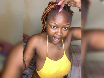 Bustychichi webcam model stream image