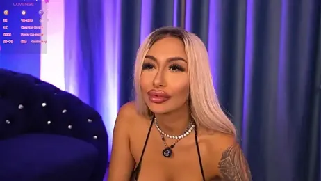 GoldenAmber webcam stripchat model stream image