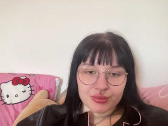 ShellyFire webcam model stream image