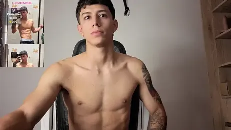 Cristopher23_ webcam model stream image