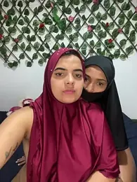 Arab_rainbow_girls webcam stripchat model stream image