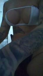 Carlamo webcam model stream image