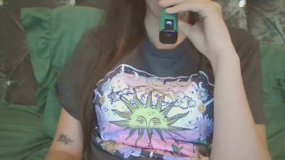 SweetTinyAnniex webcam model stream image