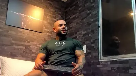 BruceDallas webcam model stream image