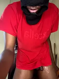 Gifttheskimaskboy webcam model stream image