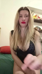 CristalJolie webcam model stream image