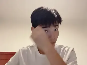 AAWUWU2563 webcam model stream image
