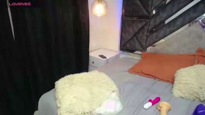 charlottewalker webcam model stream image