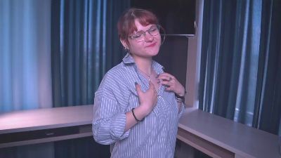 ElwynaEllender webcam model stream image