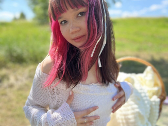 LilyMelody webcam livejasmin model stream image