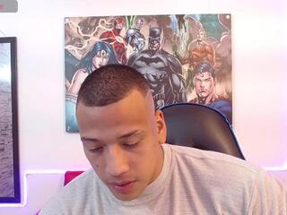 Max Turneer webcam flirt4free model stream image